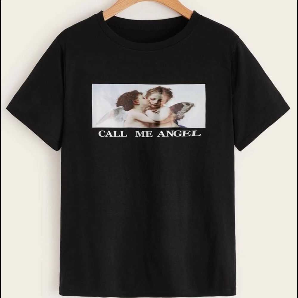 Graphic black T